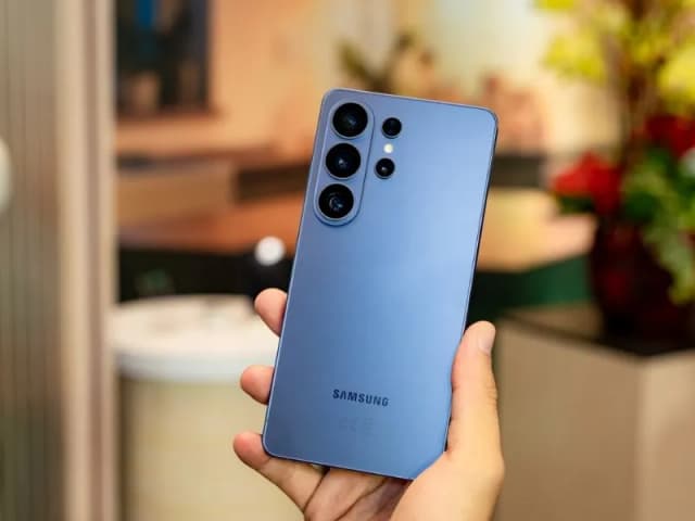 So sánh giá Điện thoại Samsung Galaxy S26 Ultra 5G 12GB/256GB rẻ nhất? - Ảnh 5