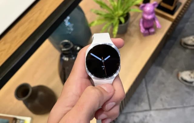 So sánh giá Samsung Galaxy Watch8 LTE 40mm dây silicone rẻ nhất? - Ảnh 16