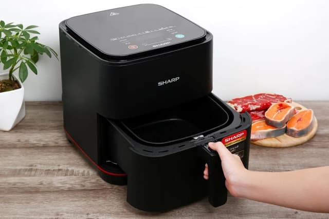 So sánh giá Nồi chiên không dầu Sharp 7 lít KF-AF70EV-BK rẻ nhất? - Ảnh 9