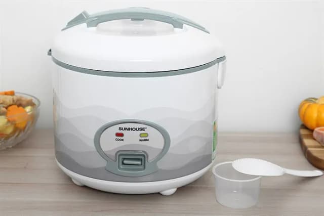 Nồi cơm nắp gài Sunhouse 1.8 lít SHD8602 - Ảnh 1