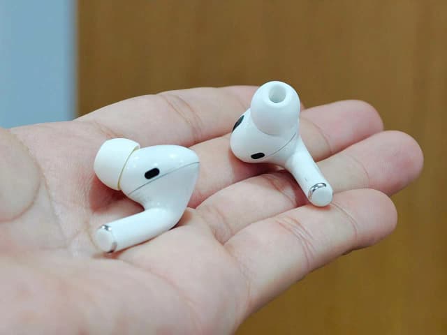 So sánh giá Tai nghe Bluetooth AirPods Pro Gen 2 MagSafe Charge (USB-C) Apple MTJV3 rẻ nhất? - Ảnh 11