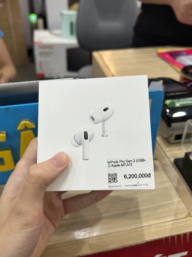 So sánh giá Tai nghe Bluetooth AirPods Pro Gen 2 MagSafe Charge (USB-C) Apple MTJV3 rẻ nhất? - Ảnh 9
